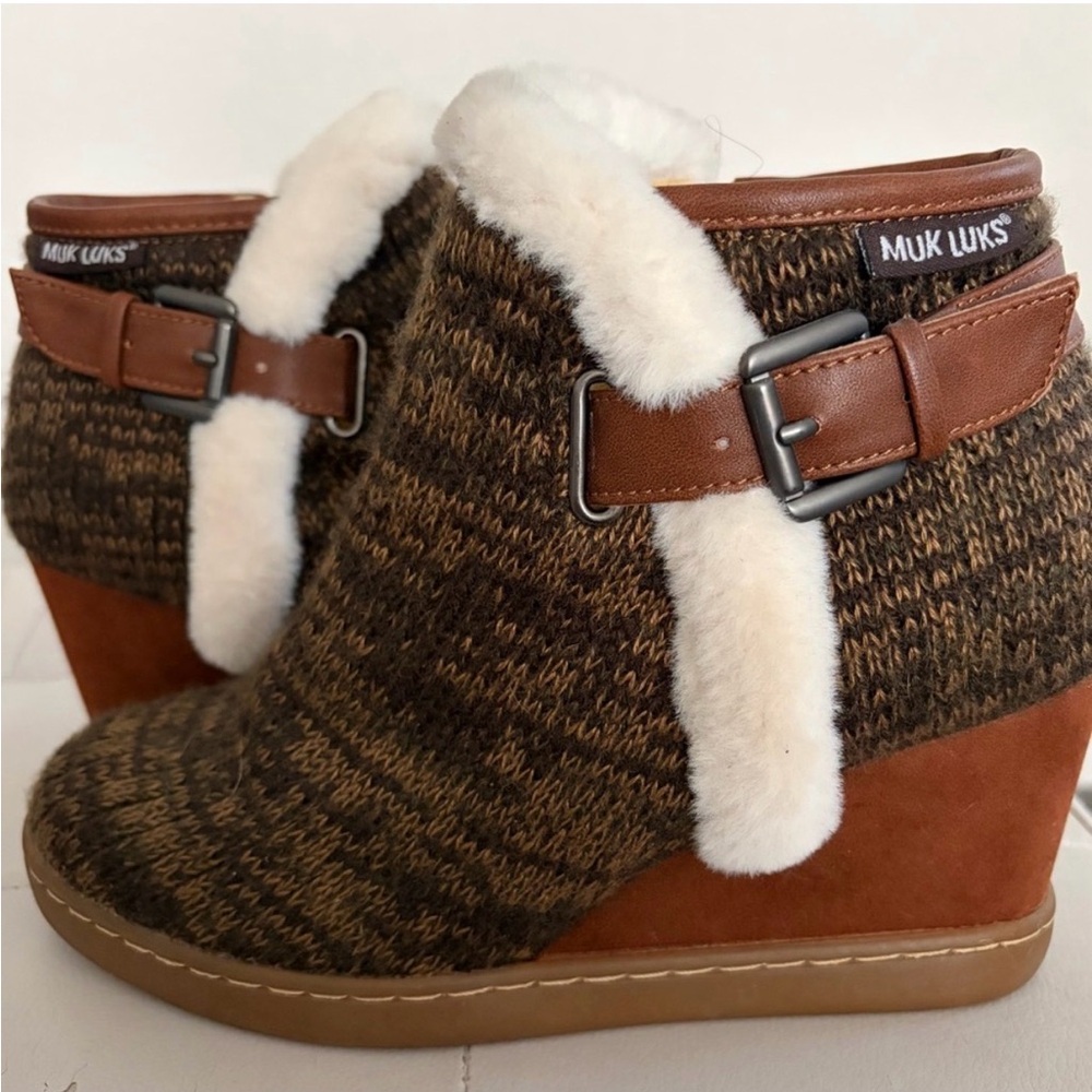 Muk Luks Brown Knit Wedge Booties with Cream Faux Fur Trim